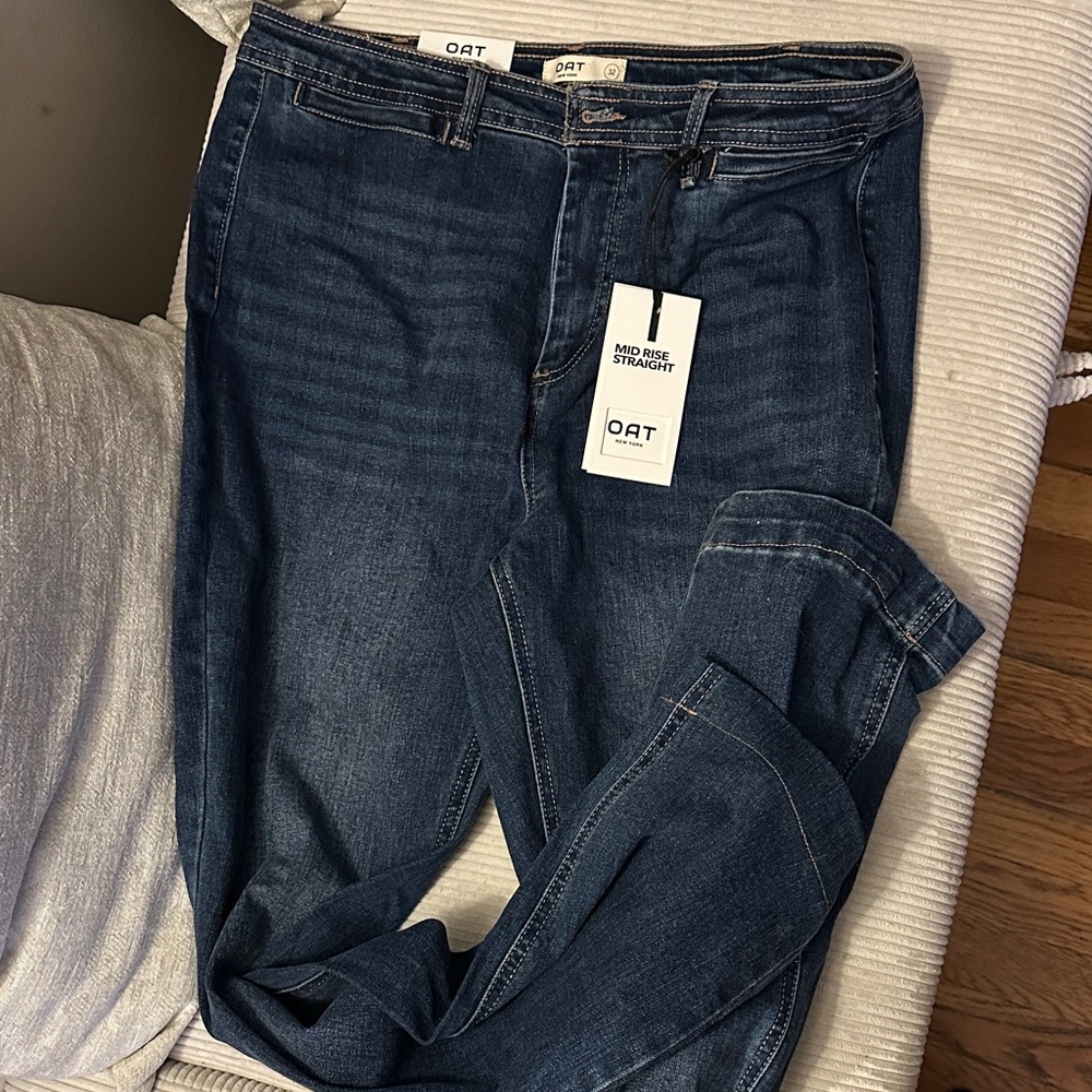 Women’s OAT mid rise Straight Jeans